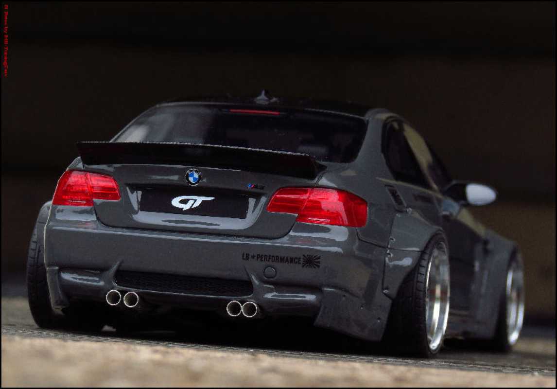 1:18 BMW E92 M3 Liberty Walk Breitbau Edition